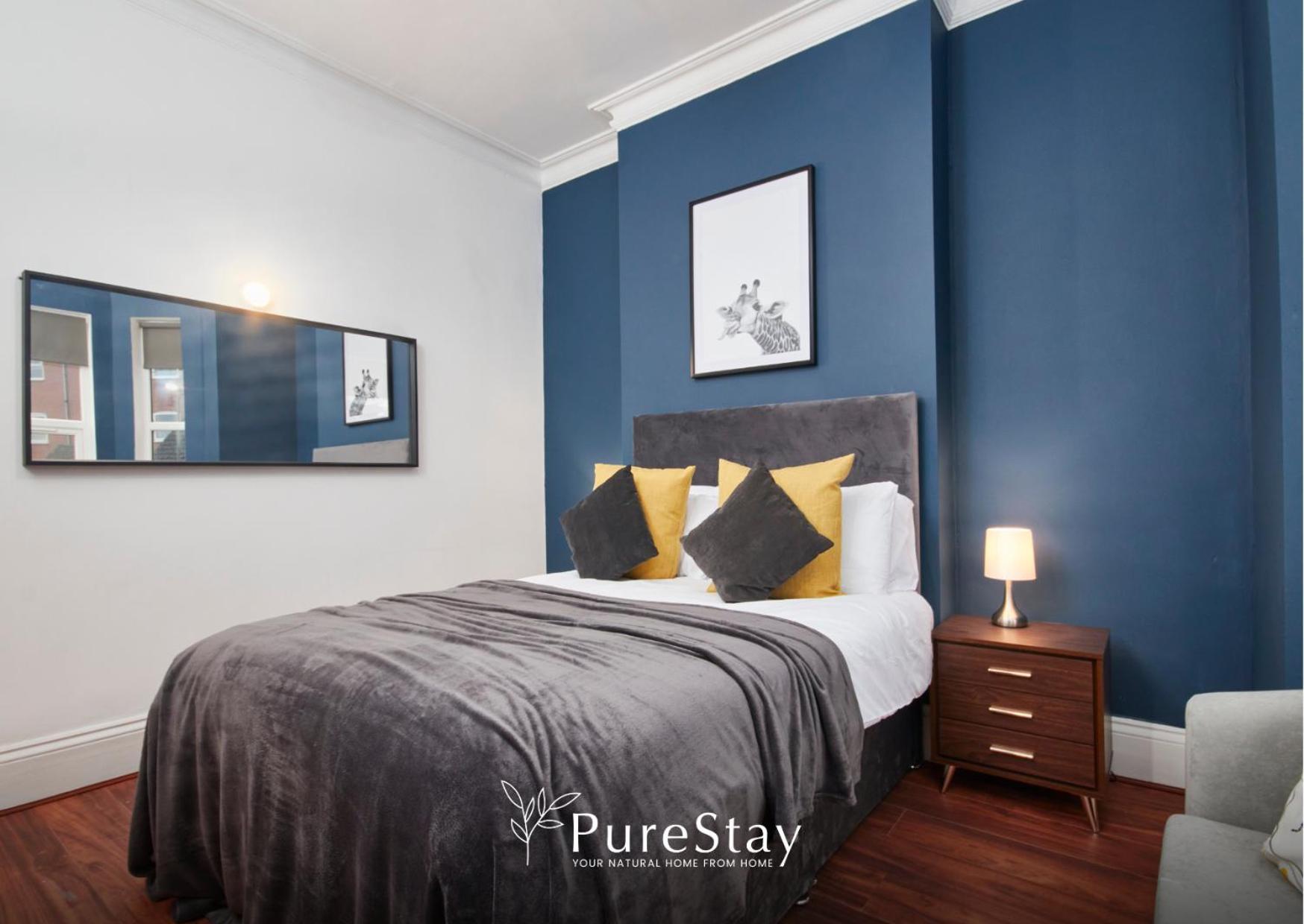 5 Bed House In Leamington Spa Perfect For Contractors With 7 Beds By Purestay - 14 Night Min! Exterior foto
